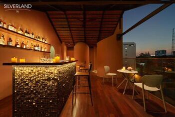 Silverland Sil Hotel