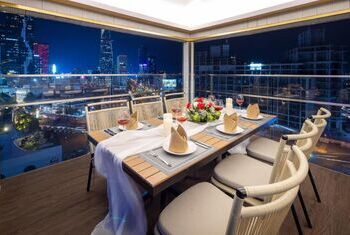 Winsuites Saigon Hotel