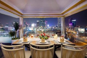 Winsuites Saigon Hotel