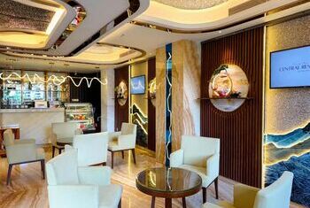 Winsuites Saigon Hotel