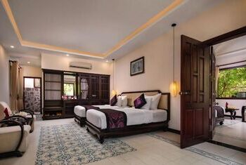 Mulberry Collection Silk Village