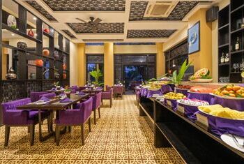 Royal Riverside Hoi An Hotel & Spa