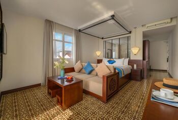 Royal Riverside Hoi An Hotel & Spa