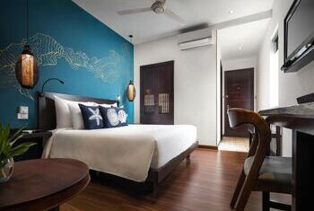 The Blue Alcove Hotel