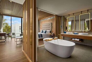 Wyndham Hoi An Royal Beachfront Resort & Villas