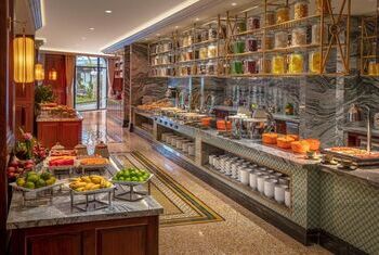 Silk Path Grand Hue Hotel