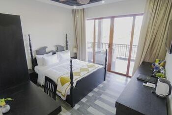 Phong Nha Lake House Resort