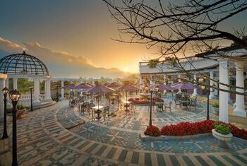 Silk Path Grand Sapa Resort & Spa