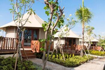 Menjangan Dynasty Resort