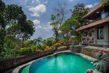 Pita Maha Resort 