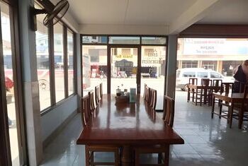 Dok Khounthong Guest House 