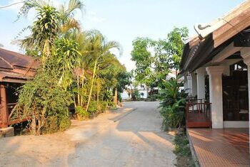 Dokchampa Guesthouse