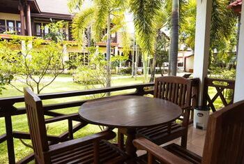 Dondet Hotel (Ex: Little Eden)