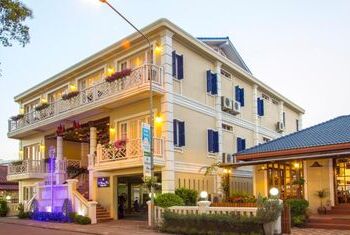Le Bouton D or Boutique Hotel
