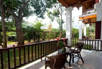 Nam Ou Riverside Resort
