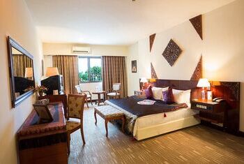 Riveria Hotel