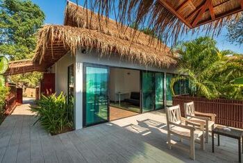 Sanctuary Nam Ngum Beach Resort