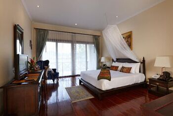 Santi Resort and Spa