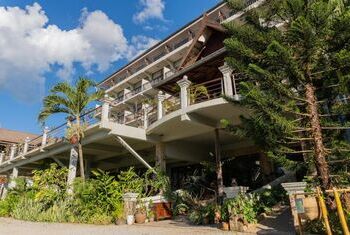 Silver Naga Hotel