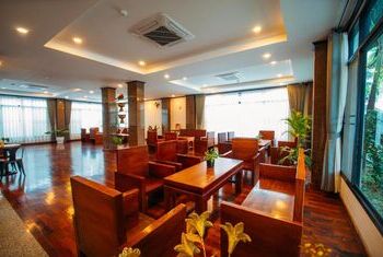 Sisombat Plaza Hotel