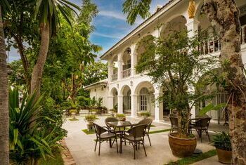 Villa Santi Hotel