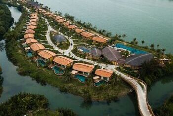 Namia River Retreat 