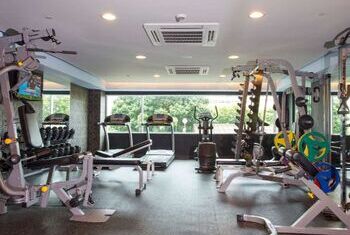 Golden Tulip Mandison Suites