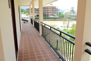 Saksiri River Side Boutique Hotel