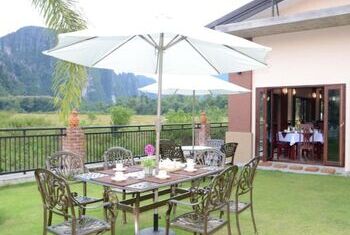 Saksiri River Side Boutique Hotel
