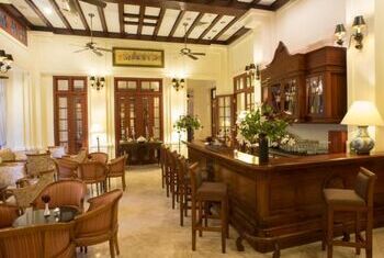 Settha Palace Hotel