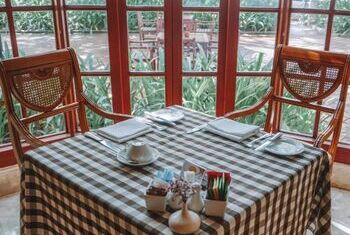 Settha Palace Hotel