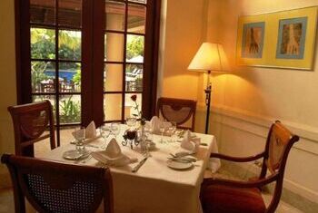 Settha Palace Hotel