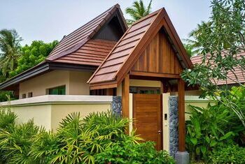 Khanom Beach Resort & Spa