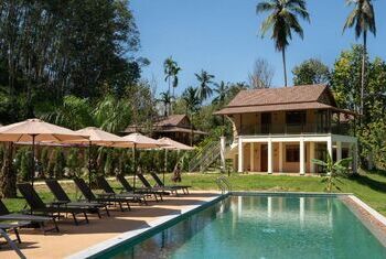 Lost Horizon Resort Khao Sok