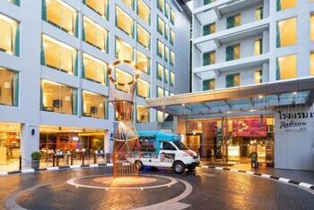 Radisson Suites Bangkok Sukhumvit