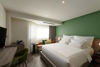 The Akyra Bangkok 11 