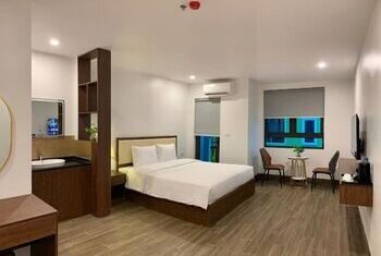 Fiorus Airport Hotel