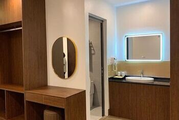 Fiorus Airport Hotel
