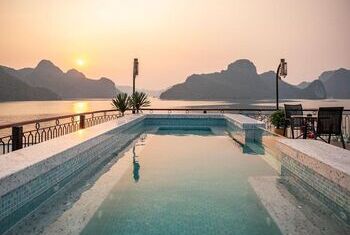 Indochine Grand Lan Ha Bay
