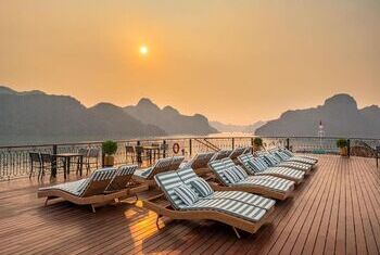 Indochine Grand Lan Ha Bay