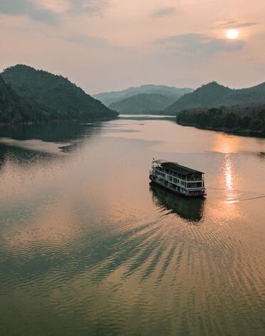 IMPRESSION OF THE DOWNSTREAM MEKONG