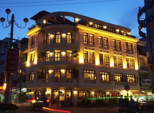 NAM BO BOUTIQUE