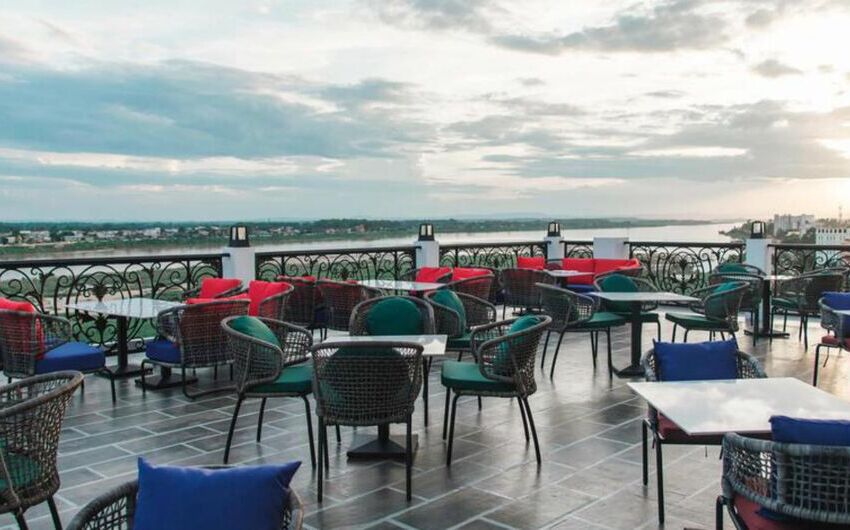 La Seine Hotel by Burasari